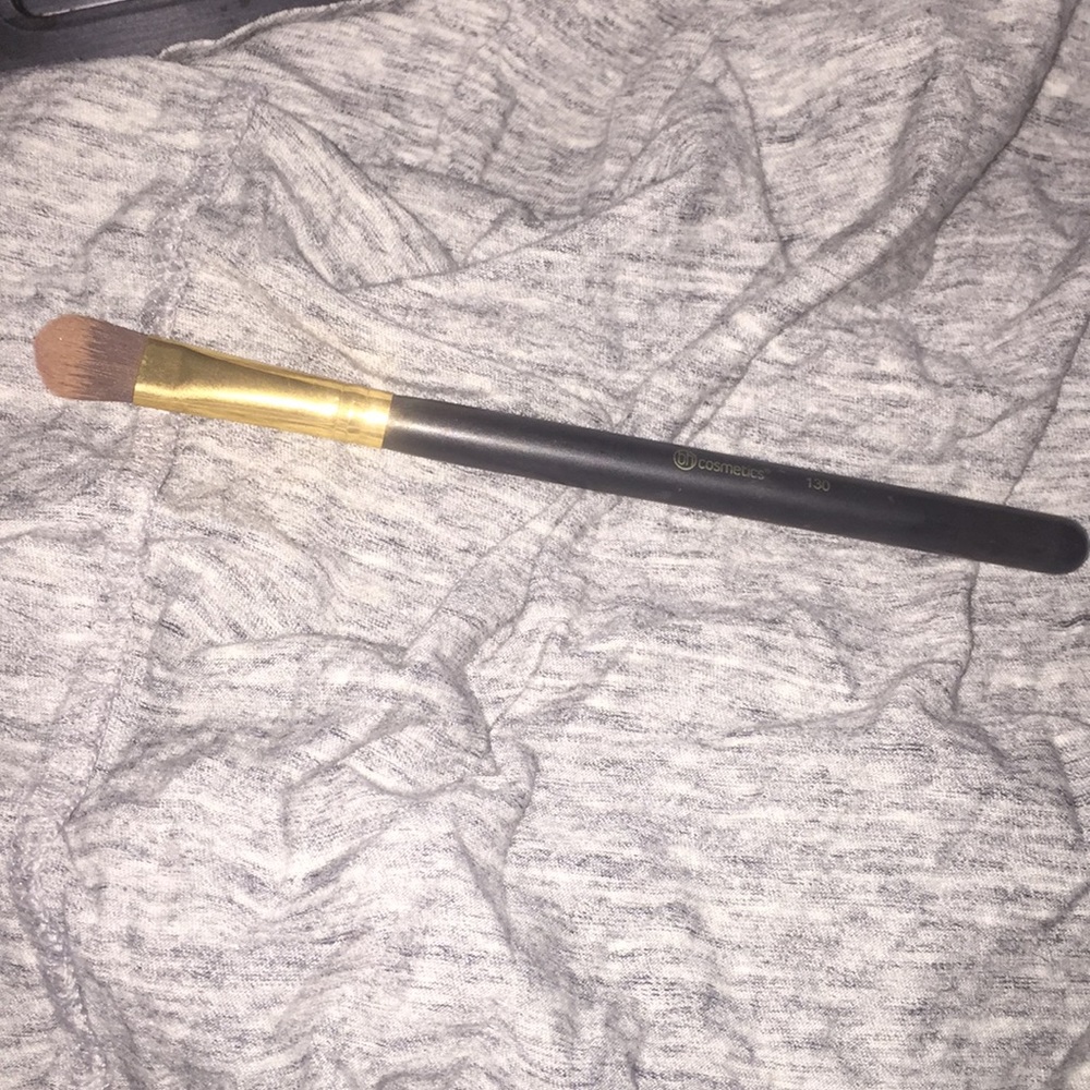 Makeup brush 1pc premium synthetic foundation